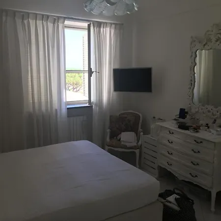 Regina Di - Dalmazio Birago - Apartment Capri